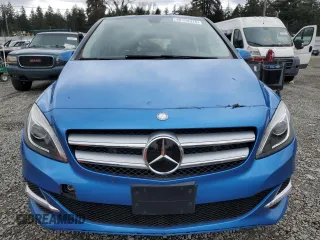 2014 Mercedes-Benz B Electric Drive with VIN WDDVP9AB4EJ001794, listed as a Copart auction lot 46194375 with 40,735 mi miles and Clean Title. Bid and sale history available at DreamBid. Image 5.