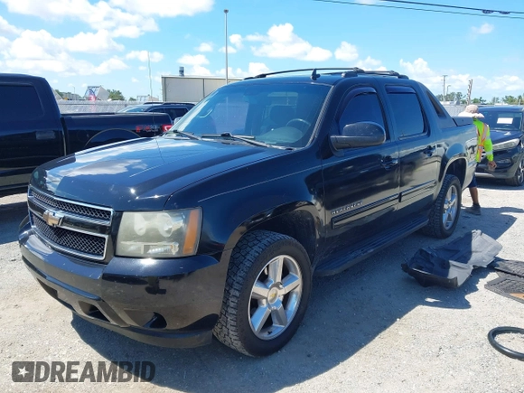 2011 Chevrolet Avalanche LS with VIN 3GNMCEE01BG102296, listed as a IAAI auction lot 42259168 with 183,888 mi miles and . Bid and sale history available at DreamBid. Image 17.