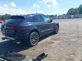 2017 Porsche Macan S with VIN WP1AB2A51HLB15803, listed as a IAAI auction lot 42638730 with 129,435 mi miles and . Bid and sale history available at DreamBid. Image 4.