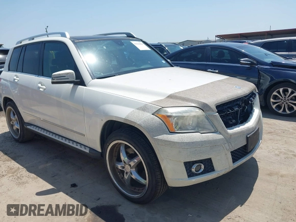 2010 Mercedes-Benz GLK GLK 350 with VIN WDCGG8HB9AF287846, listed as a IAAI auction lot 42216626 with 97,208 mi miles. Bid and sale history available at carsss.com. Image 1.
