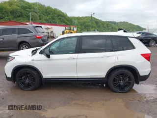 2019 Honda Passport Sport с VIN 5FNYF8H28KB010303, выставлен на аукционе IAAI как лот 42178541 с пробегом 37 593 миль миль и . История ставок и продаж доступна на DreamBid. Изображение 14.