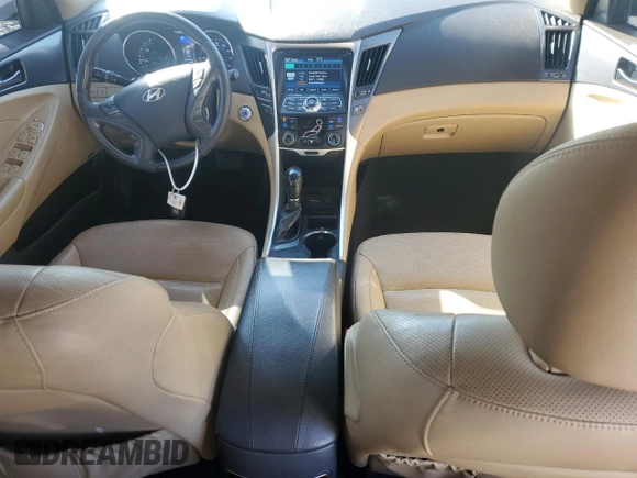 2012 Hyundai Sonata Hybrid z VIN KMHEC4A41CA035615, wystawiony jako Copart lot #57232455 z przebiegiem 177 688 mil mil oraz Szkoda całkowita • Salvage title. Historia ofert i sprzedaży dostępna na DreamBid. Obrazek 8.