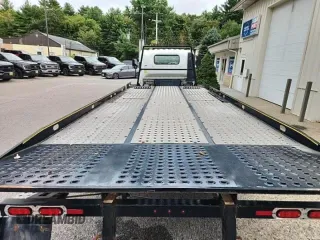 2019 Isuzu NQR IBT PWL with VIN JALE5W161K7304962, listed as a Copart auction lot 76348614 with 110,669 mi miles and Clean Title. Bid and sale history available at carsss.com. Image 9.