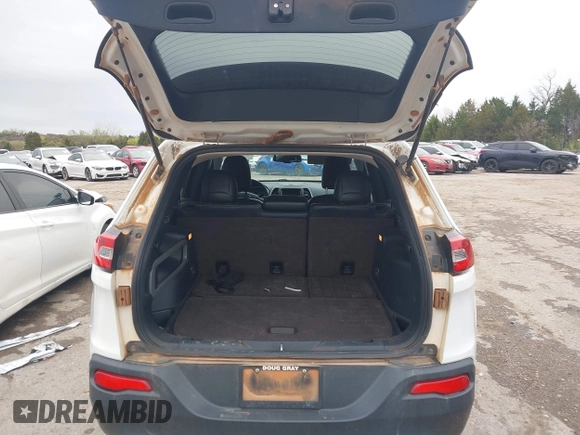 2016 Jeep Cherokee Limited z VIN 1C4PJMDS6GW182082, wystawiony jako IAAI lot #41943408 z przebiegiem 141 796 mil mil oraz . Historia ofert i sprzedaży dostępna na DreamBid. Obrazek 17.