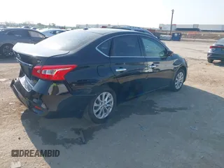 2019 Nissan Sentra S z VIN 3N1AB7AP3KY218433, wystawiony jako IAAI lot #42049945 z przebiegiem 108 874 mil mil oraz . Historia ofert i sprzedaży dostępna na DreamBid. Obrazek 4.