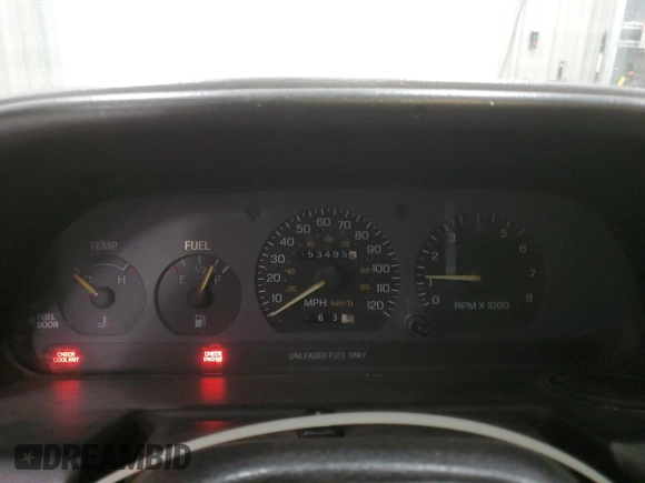 1995 Ford Escort z VIN 1FASP11J8SW175507, wystawiony jako Copart lot #42561915 z przebiegiem 153 495 mil mil oraz Czysty tytuł • Clean title. Historia ofert i sprzedaży dostępna na DreamBid. Obrazek 9.