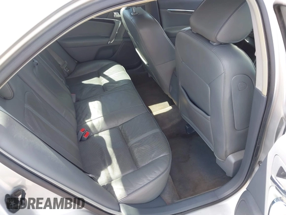 2010 Lincoln MKZ with VIN 3LNHL2GC0AR624660, listed as a IAAI auction lot 41682383 with 64,518 mi miles. Bid and sale history available at carsss.com. Image 8.