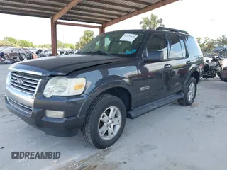 2007 Ford Explorer XLT with VIN 1FMEU63E97UB66066, listed as a IAAI auction lot 41920036 with 165,482 mi miles. Bid and sale history available at carsss.com. Image 2.