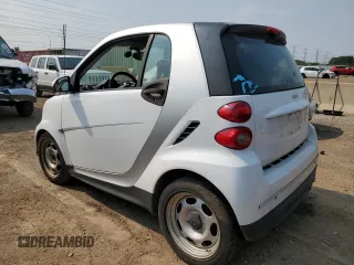 2014 Smart fortwo Pure with VIN WMEEJ3BA6EK781775, listed as a Copart auction lot 60372575 with 33,300 mi miles and Clean title. Bid and sale history available at DreamBid. Image 2.