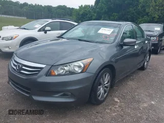 2011 Honda Accord EX-L z VIN 1HGCP3F8XBA012081, wystawiony jako IAAI lot #42467202 z przebiegiem 145 185 mil mil oraz . Historia ofert i sprzedaży dostępna na DreamBid. Obrazek 17.