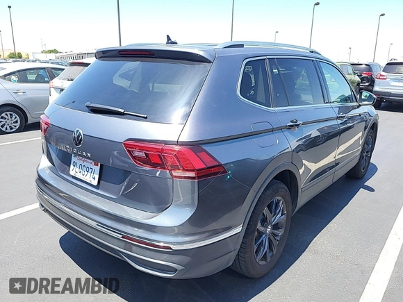 2024 Volkswagen Tiguan SE with VIN 3VV3B7AX8RM107014, listed as a IAAI auction lot 42734341 with 27,789 mi miles and . Bid and sale history available at DreamBid. Image 37.
