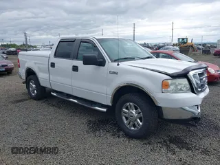 2008 Ford F-150 XLT z VIN 1FTPW14V08FB47808, wystawiony jako IAAI lot #42328220 z przebiegiem 155 498 mil mil oraz . Historia ofert i sprzedaży dostępna na DreamBid. Obrazek 1.