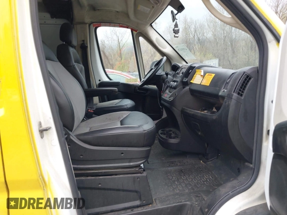 2020 Ram ProMaster Cargo with VIN 3C6TRVAG3LE127405, listed as a IAAI auction lot 41951679 with 220,859 mi miles and . Bid and sale history available at DreamBid. Image 5.