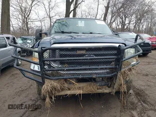 2003 Ford F-350 XL with VIN 1FTSW31P33EB81381, listed as a IAAI auction lot 41119095 with 300,858 mi miles and . Bid and sale history available at DreamBid. Image 13.