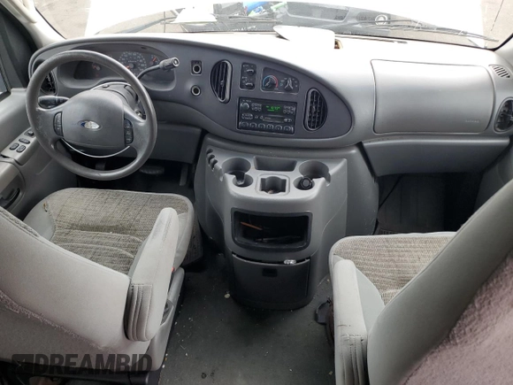 2003 Ford Econoline Passenger XL z VIN 1FBSS31S03HA36687, wystawiony jako Copart lot #66855044 z przebiegiem 239 504 mil mil oraz Szkoda całkowita • Salvage title. Historia ofert i sprzedaży dostępna na DreamBid. Obrazek 8.