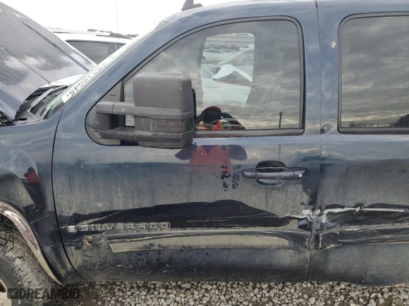 2007 Chevrolet Silverado 1500 LT w/1LT with VIN 3GCEK13307G501598, listed as a Copart auction lot 45038645 with 228,099 mi miles and Salvage Title. Bid and sale history available at carsss.com. Image 7.