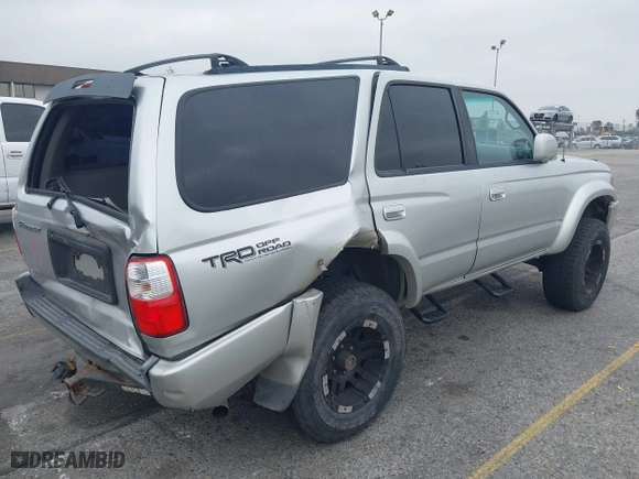 2001 Toyota 4Runner SR5 with VIN JT3HN86R910341766, listed as a IAAI auction lot 41893718 with 247,853 mi miles. Bid and sale history available at carsss.com. Image 4.