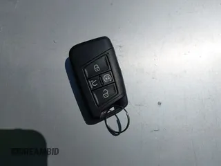 2020 Volkswagen Jetta S z VIN 3VWCB7BU8LM008555, wystawiony jako IAAI lot #41986229 z przebiegiem 54 251 mil mil oraz . Historia ofert i sprzedaży dostępna na DreamBid. Obrazek 11.