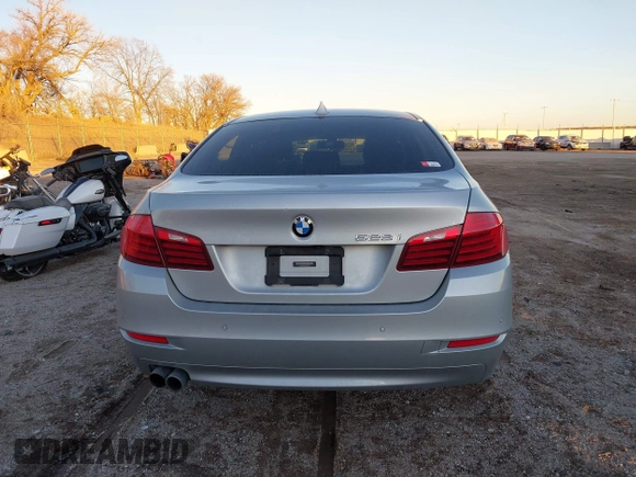 2016 BMW 5 Series 528i with VIN WBA5A5C58GG347422, listed as a IAAI auction lot 41116626 with 134,945 mi miles. Bid and sale history available at carsss.com. Image 16.