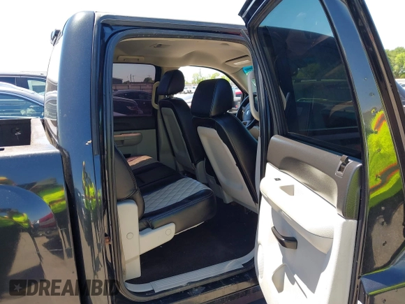 2009 Chevrolet Silverado 1500 LT with VIN 3GCEK23M59G190316, listed as a IAAI auction lot 42087025 with 175,998 mi miles and . Bid and sale history available at DreamBid. Image 8.