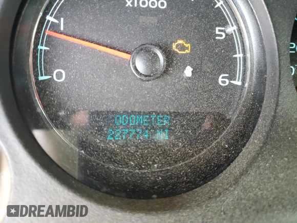 2007 Chevrolet Tahoe LS with VIN 1GNFC13C67J325731, listed as a Copart auction lot 58403555 with 227,774 mi miles and Salvage title. Bid and sale history available at DreamBid. Image 9.