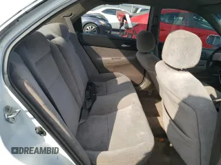 1994 Honda Accord LX with VIN 1HGCD5630RA101127, listed as a Copart auction lot 88433545 with 201,402 mi miles and Salvage Title. Bid and sale history available at carsss.com. Image 10.