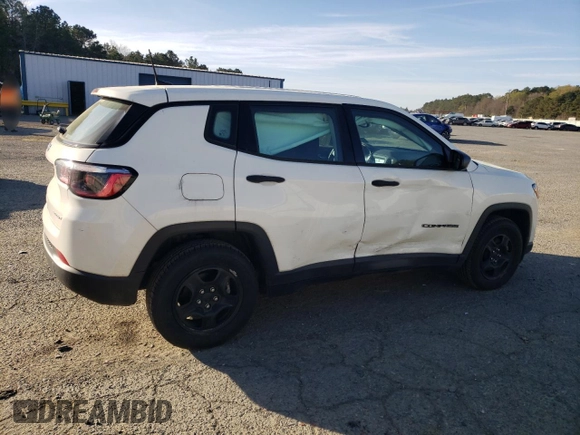2021 Jeep Compass Sport z VIN 3C4NJCAB5MT556012, wystawiony jako Copart lot #49484085 z przebiegiem 64 972 mil mil oraz Szkoda całkowita • Salvage title. Historia ofert i sprzedaży dostępna na DreamBid. Obrazek 3.