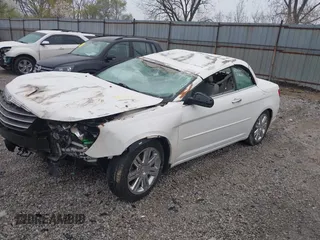 2008 Chrysler Sebring Limited with VIN 1C3LC65M48N289969, listed as a IAAI auction lot 41963154 with Not provided miles and . Bid and sale history available at DreamBid. Image 6.