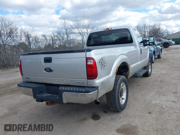 2016 Ford F-250 XLT with VIN 1FTBF2B61GEB11867, listed as a IAAI auction lot 41858547 with 96,059 mi miles and . Bid and sale history available at DreamBid. Image 4.