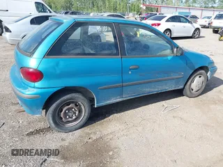 1997 Geo Metro LSi z VIN 2C1MR2299V6736395, wystawiony jako IAAI lot #41987306 z przebiegiem 356 060 mil mil oraz . Historia ofert i sprzedaży dostępna na DreamBid. Obrazek 4.