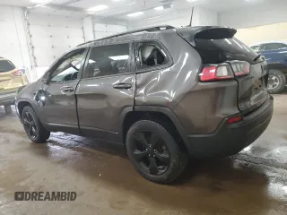 2020 Jeep Cherokee Latitude Plus z VIN 1C4PJMLB8LD605378, wystawiony jako Copart lot #49398185 z przebiegiem 78 125 mil mil oraz Nie do naprawy • Non repairable. Historia ofert i sprzedaży dostępna na DreamBid. Obrazek 2.