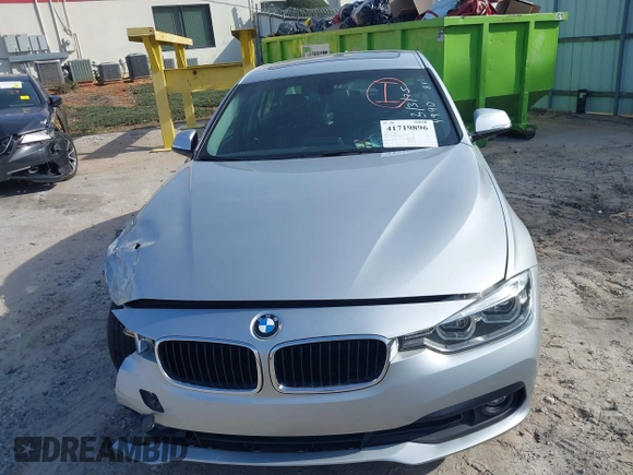 2018 BMW 3 Series 320i with VIN WBA8A9C55JAH14990, listed as a IAAI auction lot 41719896 with 77,472 mi miles. Bid and sale history available at carsss.com. Image 12.