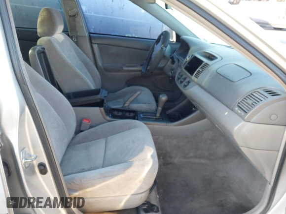 2004 Toyota Camry LE with VIN 4T1BE32K34U307084, listed as a IAAI auction lot 41960265 with 249,222 mi miles. Bid and sale history available at carsss.com. Image 5.