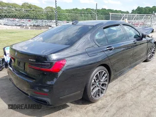 2022 BMW 7 Series 750i xDrive с VIN WBA7U2C0XNCH39635, выставлен на аукционе IAAI как лот 42182523 с пробегом Не указан миль и . История ставок и продаж доступна на DreamBid. Изображение 4.