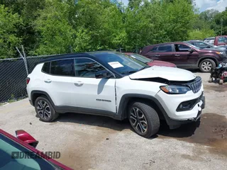 2024 Jeep Compass Limited с VIN 3C4NJDCN1RT595118, выставлен на аукционе IAAI как лот 42666248 с пробегом 42 342 миль миль и . История ставок и продаж доступна на DreamBid. Изображение 13.
