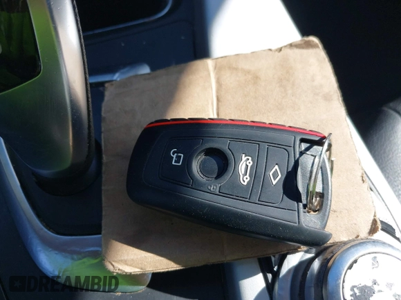 2013 BMW 3 Series 328i с VIN WBA3C1G59DNR45594, выставлен на аукционе IAAI как лот 42250547 с пробегом 183 452 миль миль и . История ставок и продаж доступна на DreamBid. Изображение 11.