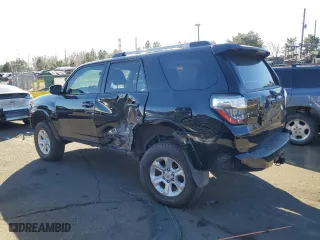 2022 Toyota 4Runner SR5 Premium with VIN JTENU5JRXN5992514, listed as a Copart auction lot 46811285 with 59,763 mi miles and Salvage Title. Bid and sale history available at carsss.com. Image 2.