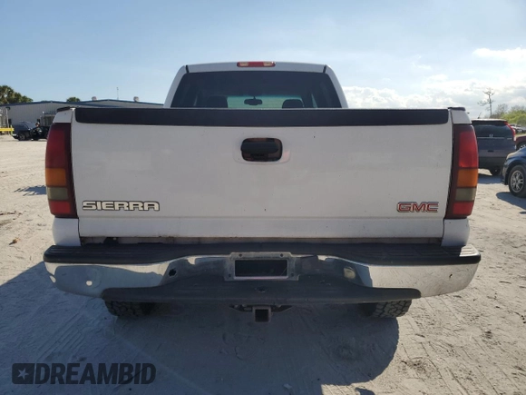 2003 GMC Sierra 1500HD SLE z VIN 1GTGC13U33F222110, wystawiony jako Copart lot #44918185 z przebiegiem 209 001 mil mil oraz Czysty tytuł • Clean title. Historia ofert i sprzedaży dostępna na DreamBid. Obrazek 6.
