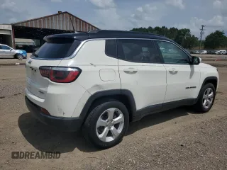 2018 Jeep Compass Latitude with VIN 3C4NJCBB3JT145069, listed as a Copart auction lot 61859665 with 68,476 mi miles and Salvage title. Bid and sale history available at DreamBid. Image 3.