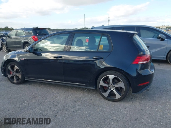 2019 Volkswagen GTI S с VIN 3VW5T7AU4KM008302, выставлен на аукционе IAAI как лот 40997848 с пробегом 32 338 миль миль и . История ставок и продаж доступна на DreamBid. Изображение 14.