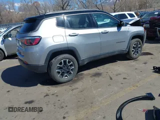 2020 Jeep Compass Trailhawk with VIN 3C4NJDDB1LT202889, listed as a IAAI auction lot 41866115 with 108,227 mi miles and . Bid and sale history available at carsss.com. Image 4.
