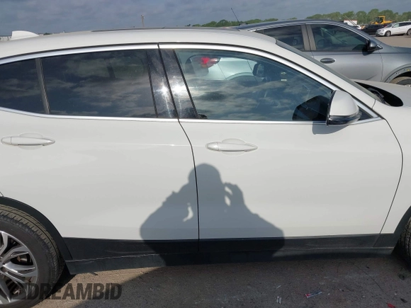 2020 BMW X2 sDrive28i with VIN WBXYH9C07L5P35810, listed as a IAAI auction lot 42043222 with 101,329 mi miles and . Bid and sale history available at DreamBid. Image 13.