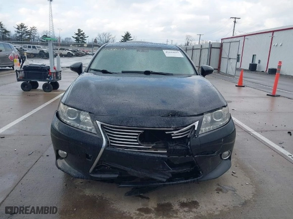 2013 Lexus ES 350 4dr Sdn with VIN JTHBK1GG7D2016619, listed as a IAAI auction lot 41694075 with NaN miles. Bid and sale history available at carsss.com. Image 12.