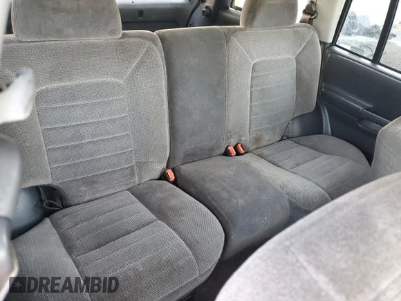 1997 Jeep Grand Cherokee TSi with VIN 1J4FX58S2VC612449, listed as a Copart auction lot 43532675 with 221,382 mi miles and Salvage Title. Bid and sale history available at carsss.com. Image 11.