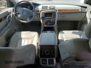 2007 Mercedes-Benz R 5.0L with VIN 4JGCB75E17A041726, listed as a Copart auction lot 69103254 with 152,357 mi miles and Salvage Title. Bid and sale history available at carsss.com. Image 8.