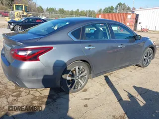 2018 Nissan Altima 2.5 SR with VIN 1N4AL3AP9JC109524, listed as a IAAI auction lot 41177265 with 253,800 mi miles. Bid and sale history available at carsss.com. Image 4.