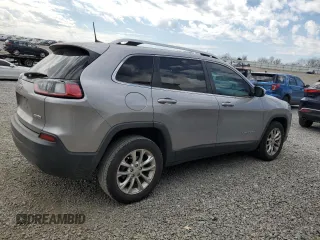 2019 Jeep Cherokee Latitude with VIN 1C4PJLCB2KD232654, listed as a Copart auction lot 50892105 with 138,673 mi miles and Salvage title. Bid and sale history available at DreamBid. Image 3.