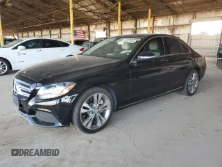 2015 Mercedes-Benz C 300 z VIN 55SWF4JB8FU058690, wystawiony jako Copart lot #59157595 z przebiegiem 38 219 mil mil oraz Szkoda całkowita • Salvage title. Historia ofert i sprzedaży dostępna na DreamBid. Obrazek 1.