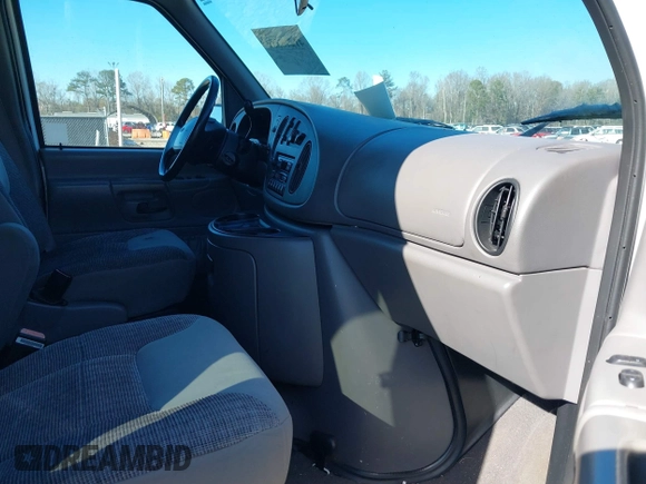 1999 Ford Econoline Passenger XL with VIN 1FBSS31L5XHB19871, listed as a IAAI auction lot 41218332 with 88,537 mi miles and . Bid and sale history available at DreamBid. Image 5.