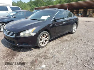 2013 Nissan Maxima S z VIN 1N4AA5AP4DC811689, wystawiony jako IAAI lot #42375651 z przebiegiem 171 523 mil mil oraz . Historia ofert i sprzedaży dostępna na DreamBid. Obrazek 2.